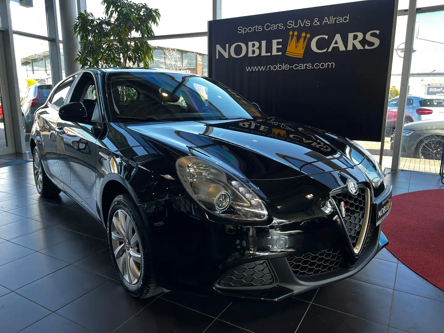 Alfa Romeo Giulietta Basis KLIMA NAVI Black - 1
