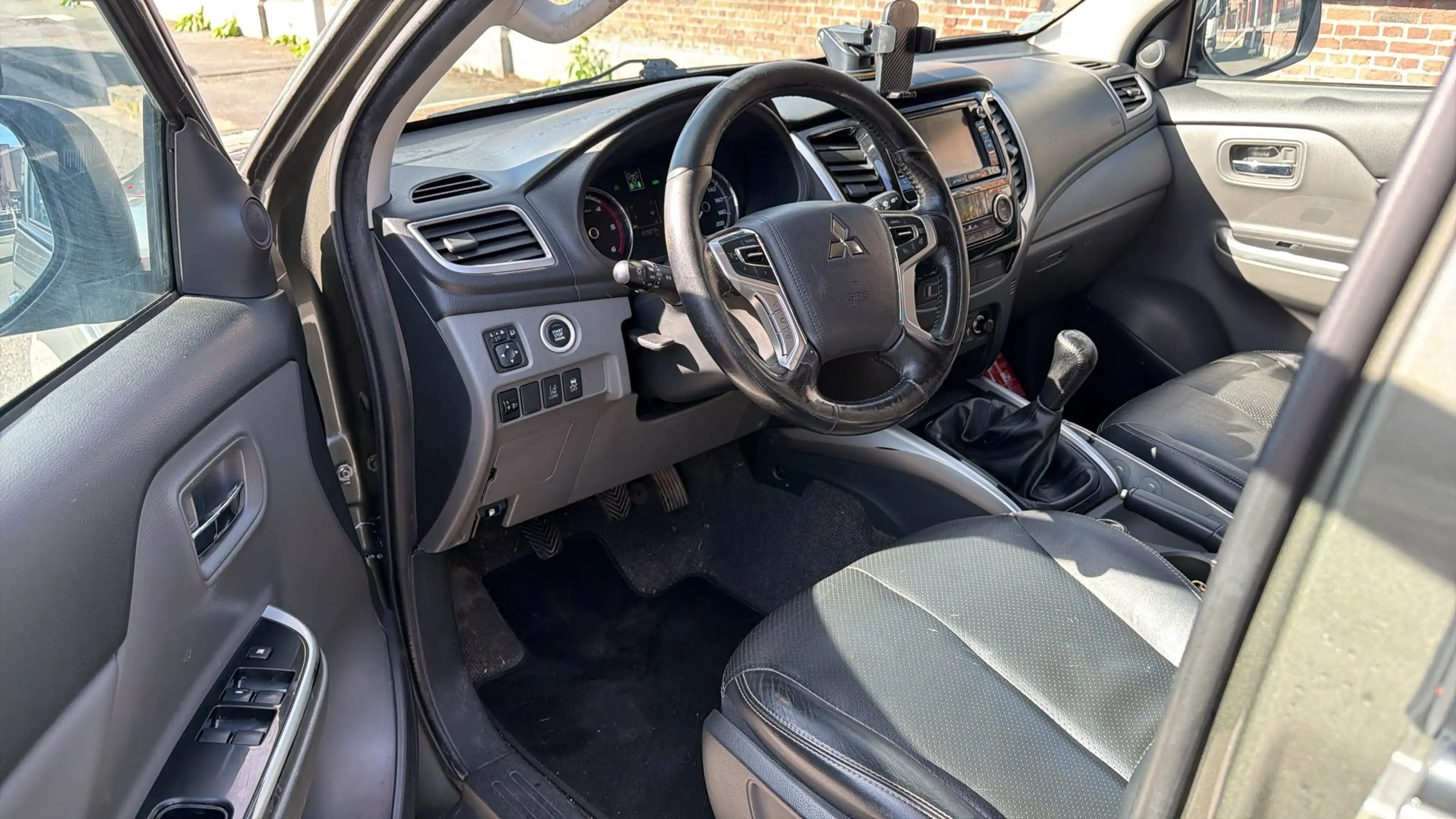 Mitsubishi L200 L 200 2.4 DI-D 4WD Intense (EU6) — photo 9