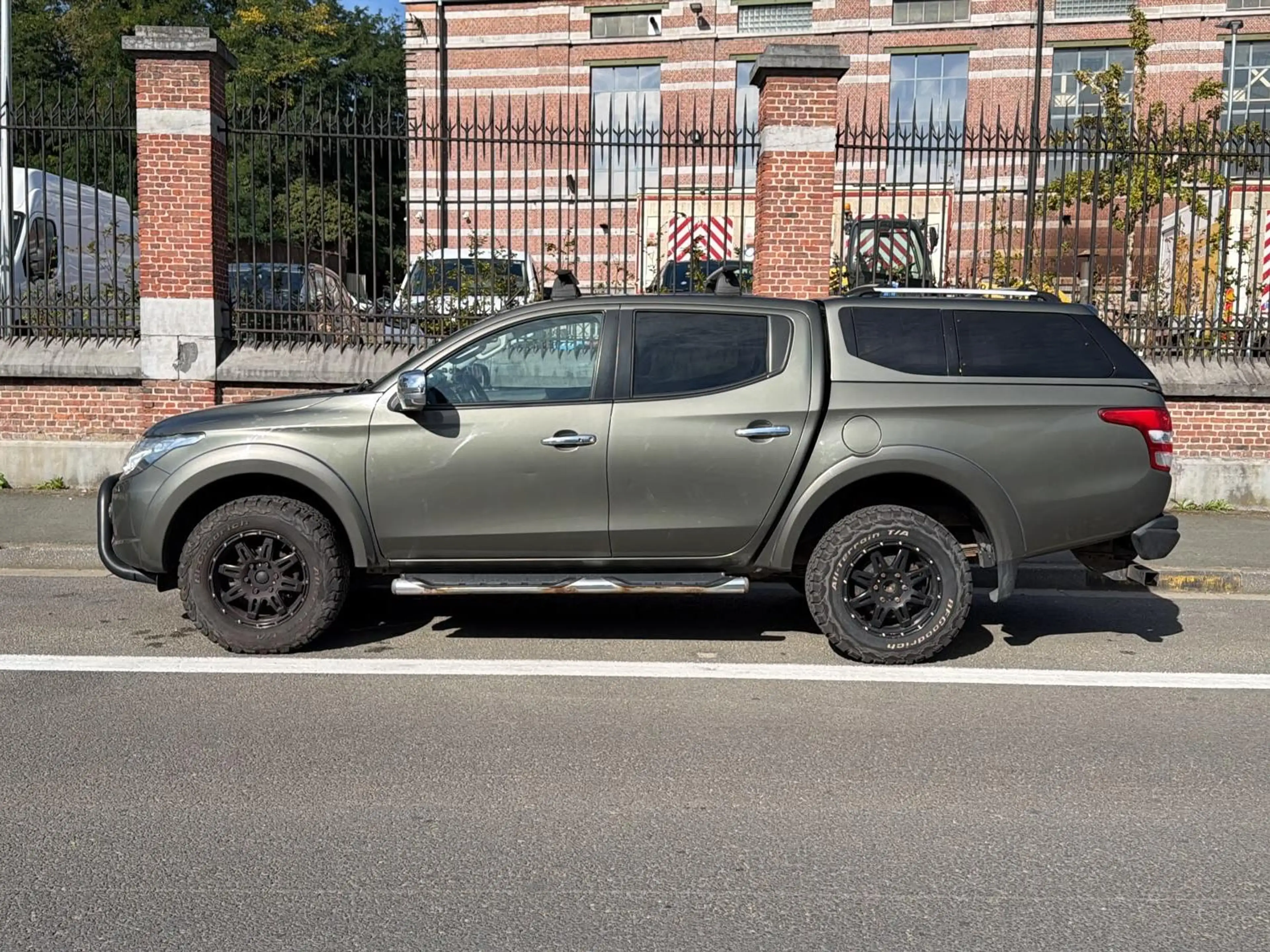 Mitsubishi L200 L 200 2.4 DI-D 4WD Intense (EU6) — photo 2