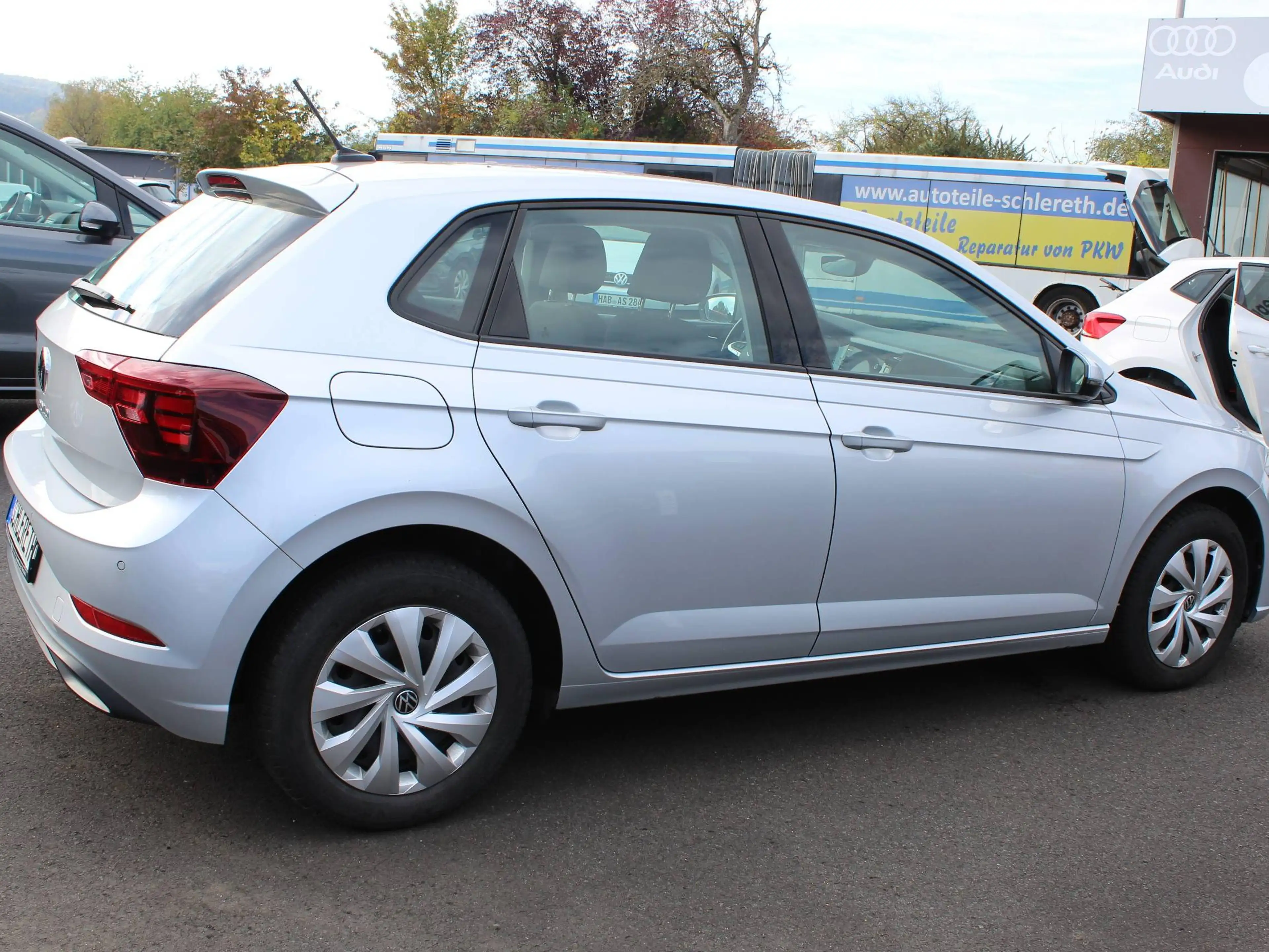 Volkswagen Polo Life, 1. Hand, HU+AU NEU, 77200 km, DAB-Radio, USBc, 3x Isofix, Navi mit Verkehrszeichenerkennung — photo 5