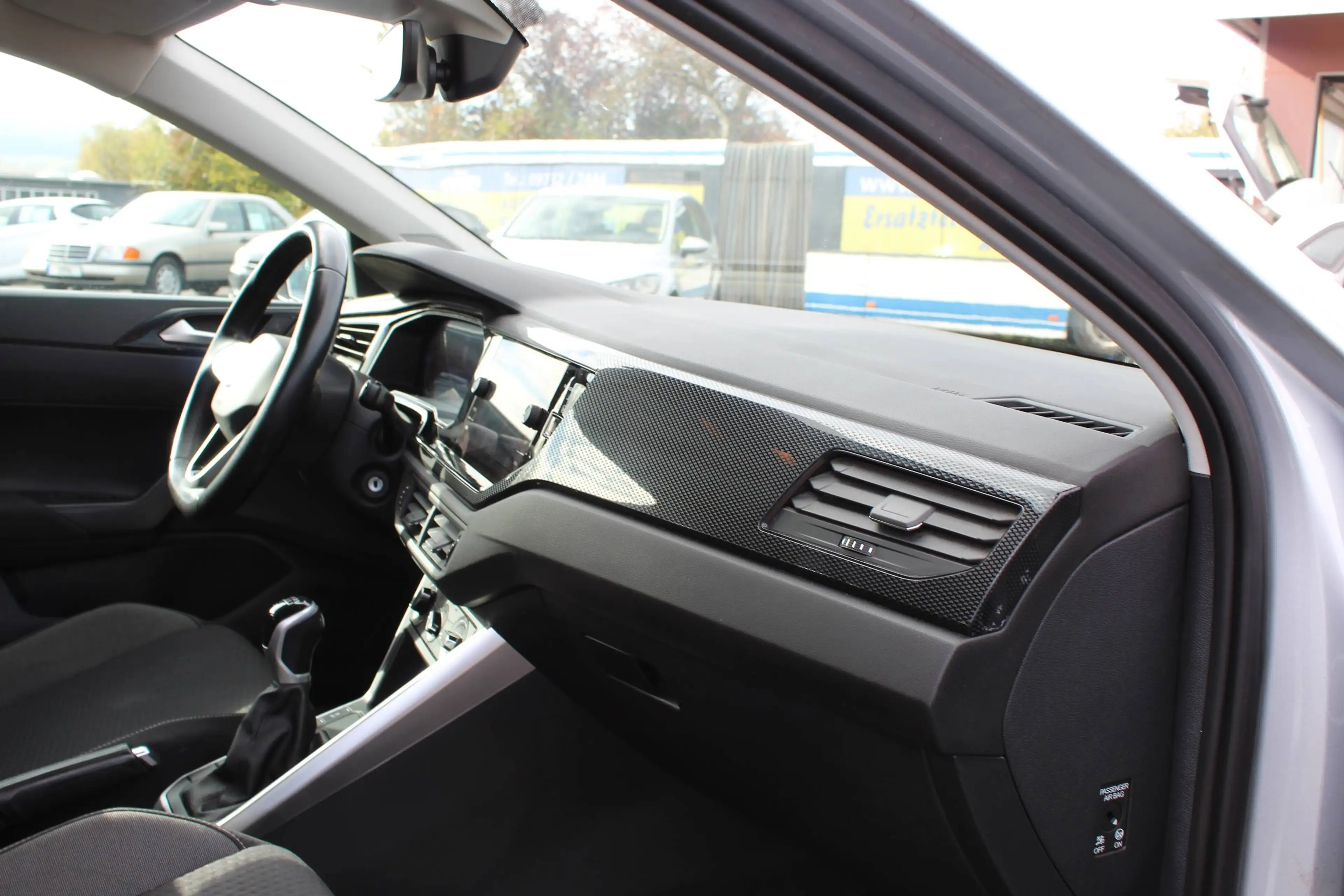 Volkswagen Polo Life, 1. Hand, HU+AU NEU, 77200 km, DAB-Radio, USBc, 3x Isofix, Navi mit Verkehrszeichenerkennung — photo 14