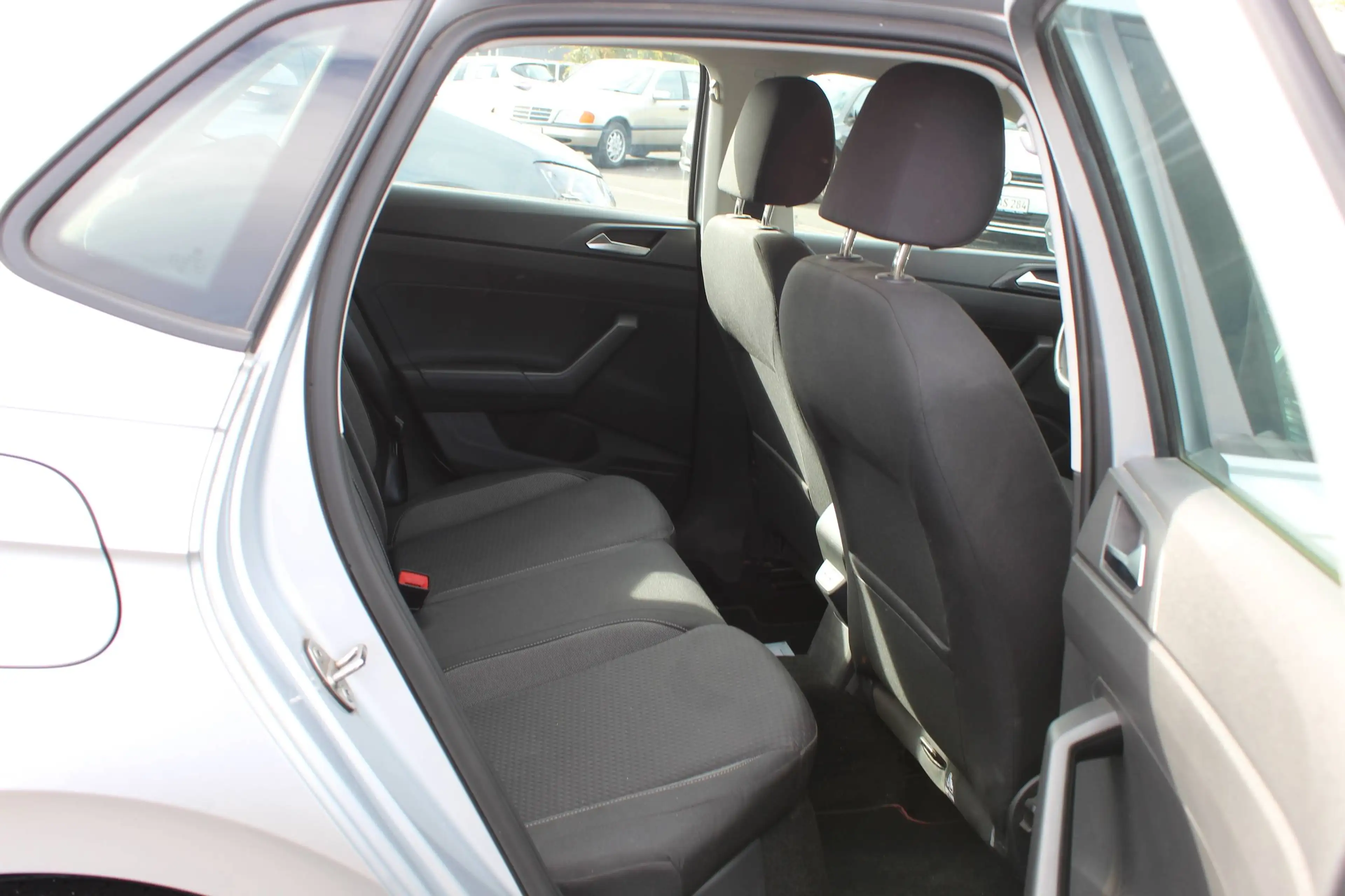 Volkswagen Polo Life, 1. Hand, HU+AU NEU, 77200 km, DAB-Radio, USBc, 3x Isofix, Navi mit Verkehrszeichenerkennung — photo 15