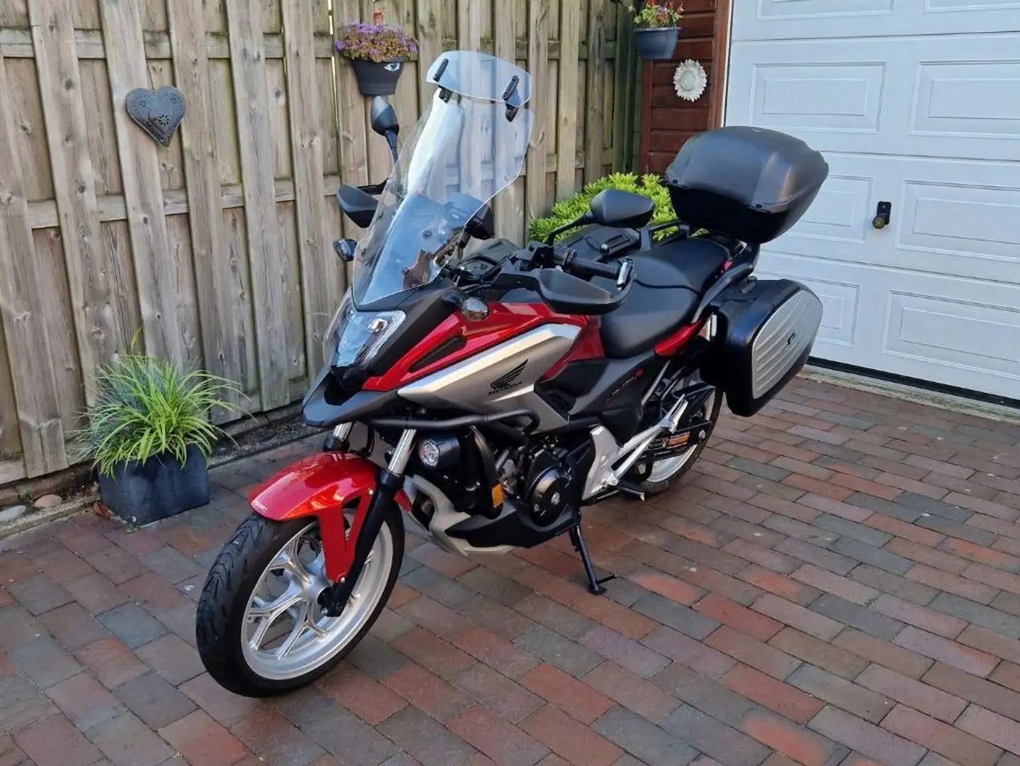Honda NC 750 NC750X DCT Rood - 1