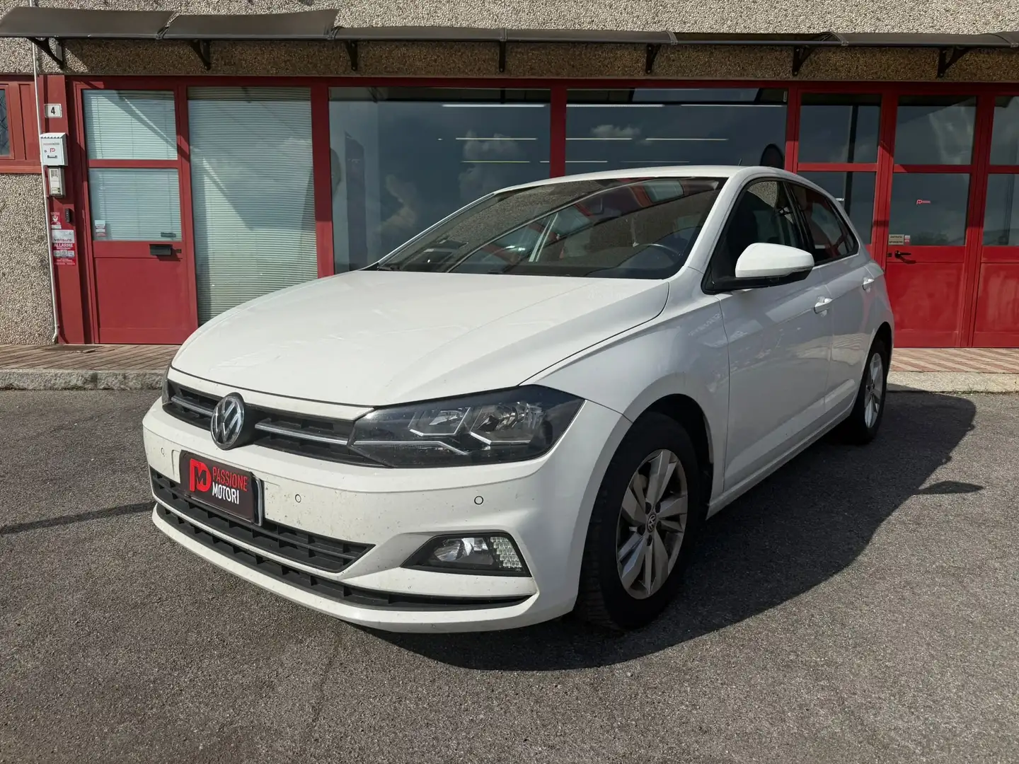 Volkswagen Polo Polo VI 2017 5p 1.0 mpi Comfortline 75cv Bianco - 1