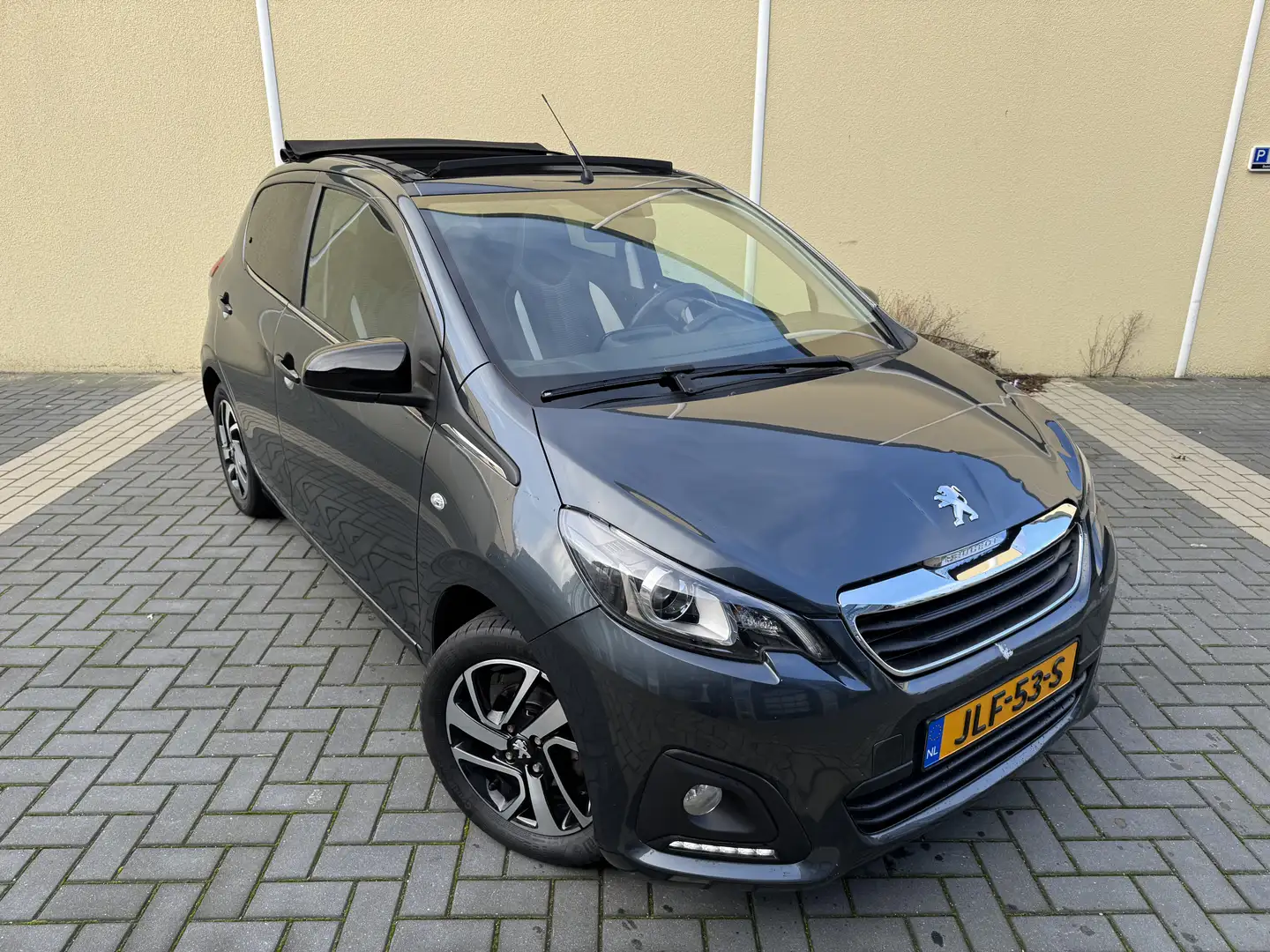 Peugeot 108 82 PK | ALLURE | CABRIO | PANO | 5 DRS | LED | 15 Szary - 2