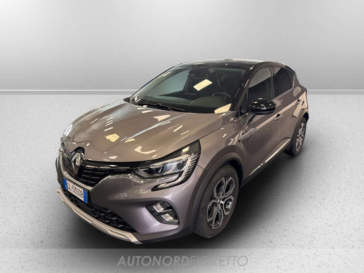 Renault Captur 1.6 e-tech hybrid techno fast track 145cv auto