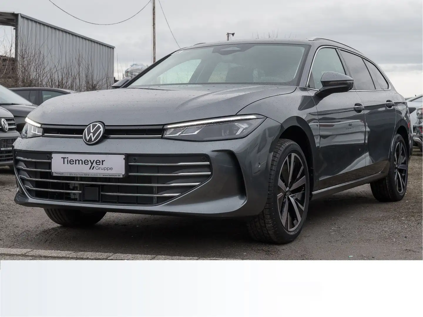Volkswagen Passat 1,5l eTSI DSG Business IQ.DRIVE AREA VIEW Grau - 2