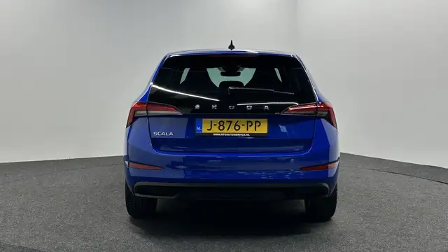 Skoda Scala view 11