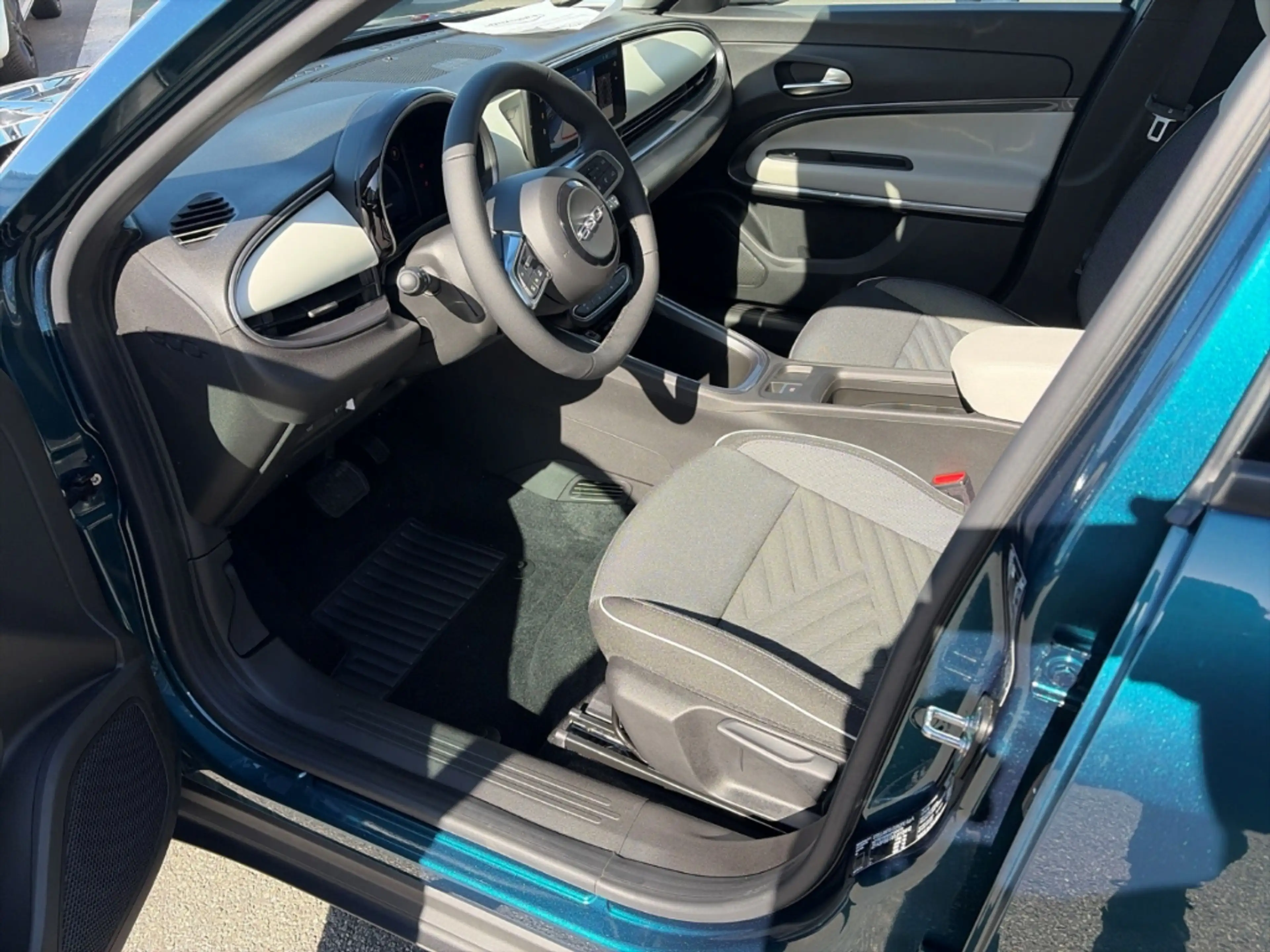 Fiat 600 Hybrid La Prima Navi Soundsystem 360 Kamera Massag — photo 9