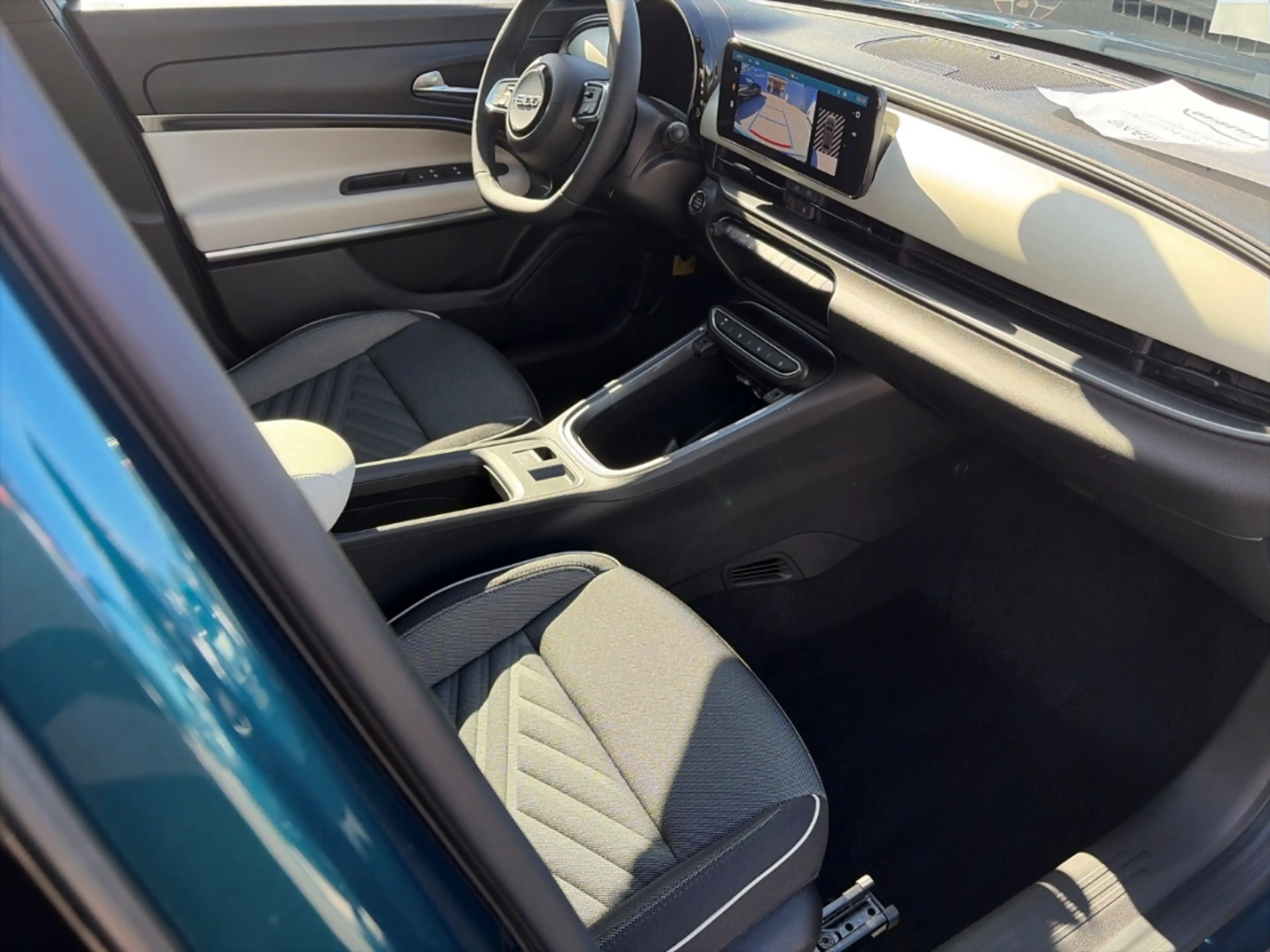 Fiat 600 Hybrid La Prima Navi Soundsystem 360 Kamera Massag — photo 13