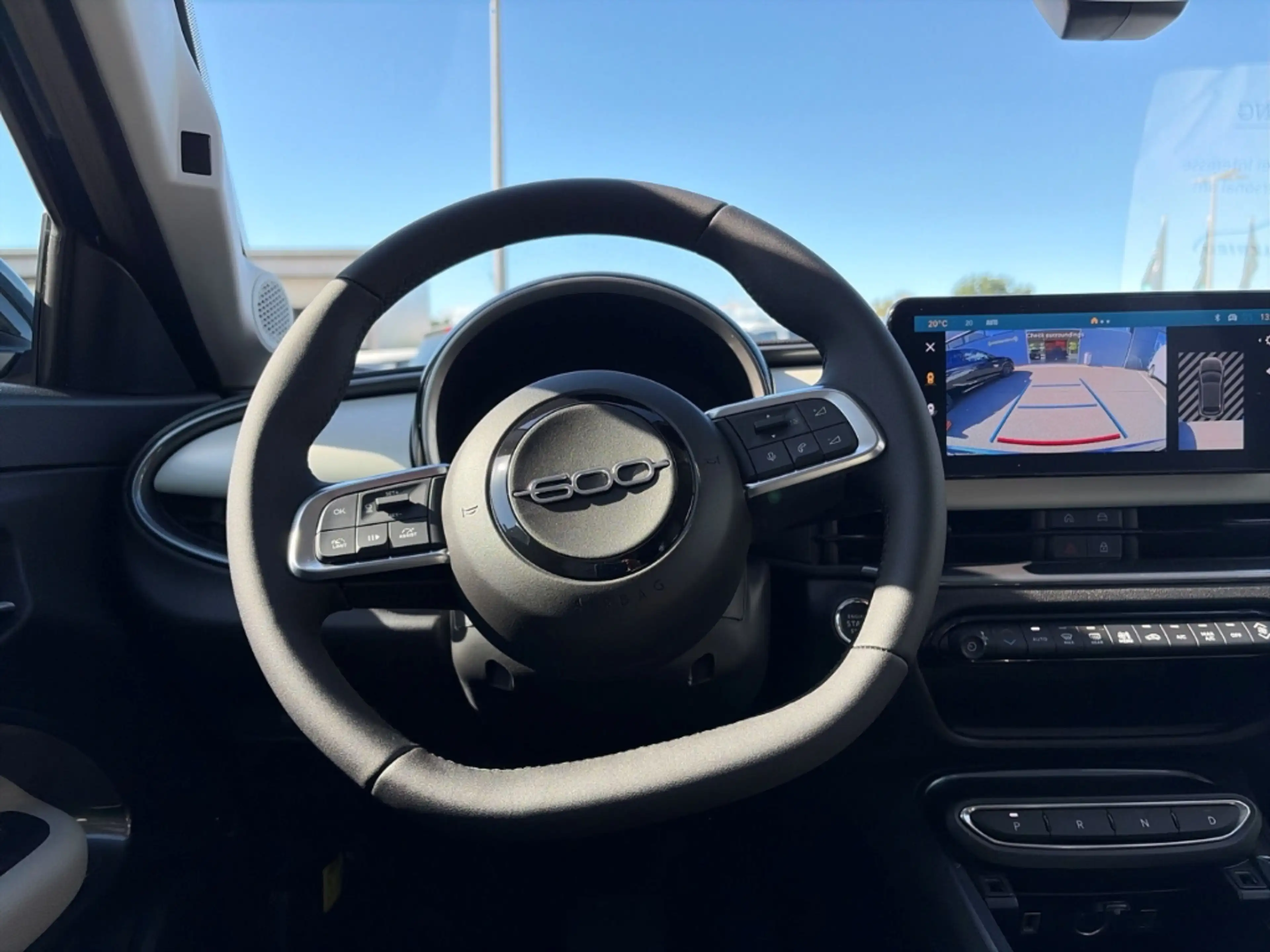 Fiat 600 Hybrid La Prima Navi Soundsystem 360 Kamera Massag — photo 14