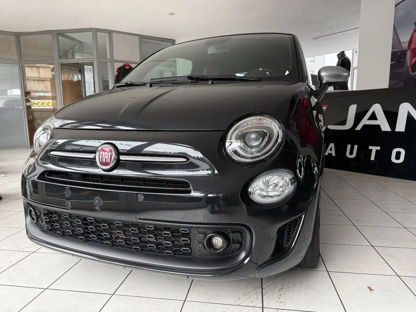 Fiat 500C 1.0 Mild Hybrid Rockstar Sport Schwarz - 2