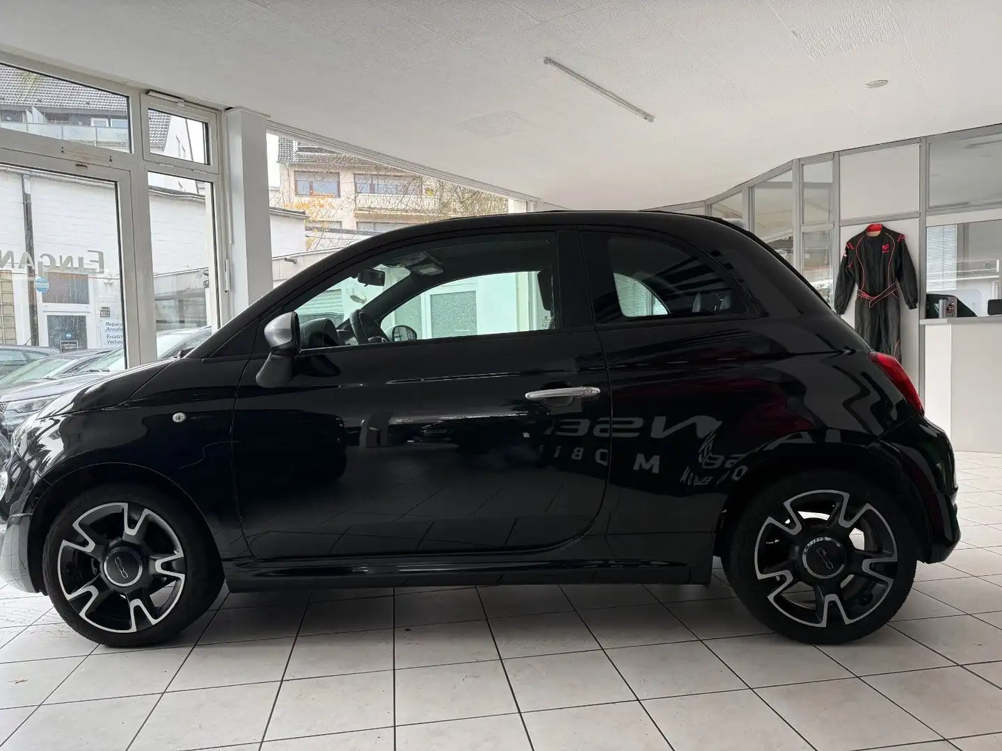 Fiat 500C 1.0 Mild Hybrid Rockstar Sport Schwarz - 1