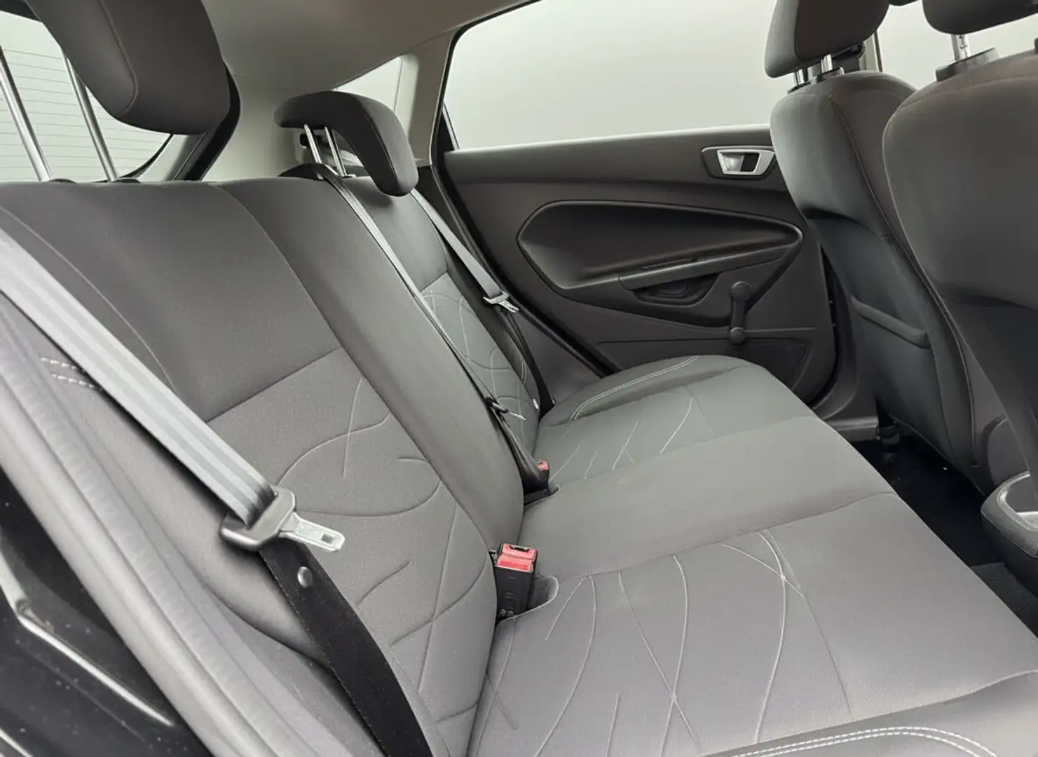 Ford Fiesta 1.0 Style 5d., Airco | LMV | Leuke auto! Schwarz - 2