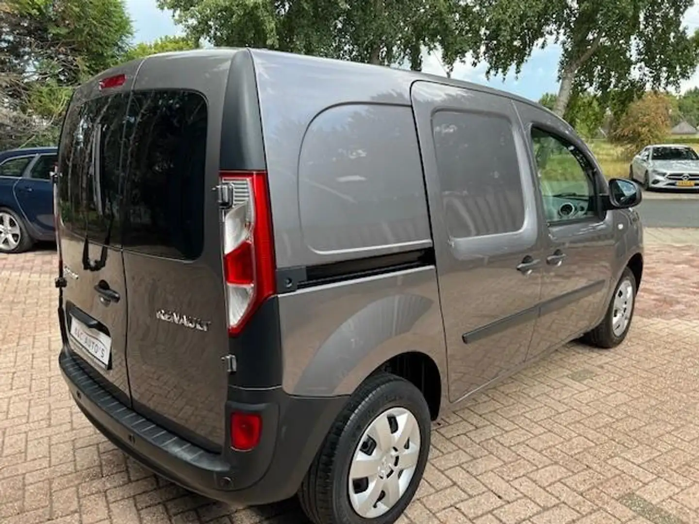 Renault Kangoo 1.2 TCe 115 S&S Comfort / AIRCO / BPM-VRIJ !!! Grijs - 2
