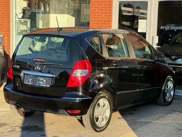Mercedes-Benz A view 11