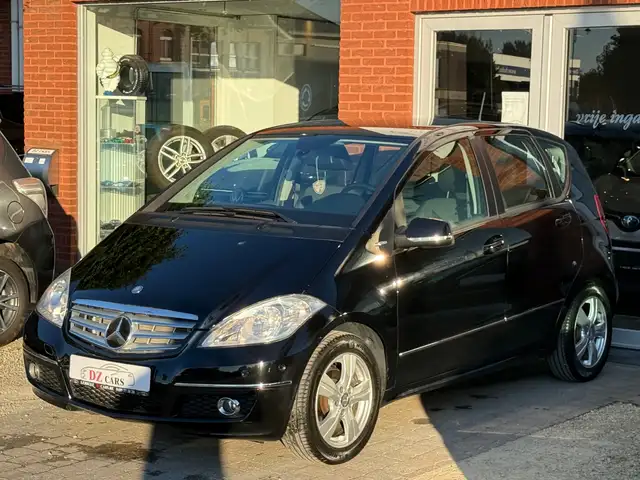 Mercedes-Benz A view 6
