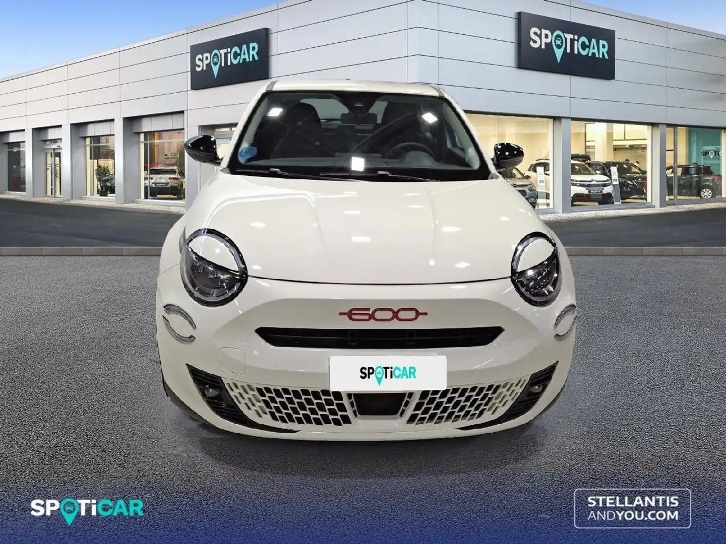 Fiat 600 e  54kwh 115kw (156cv) RED Blanco - 2