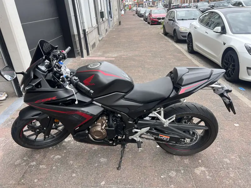 Honda CBR 500 R - foto 2