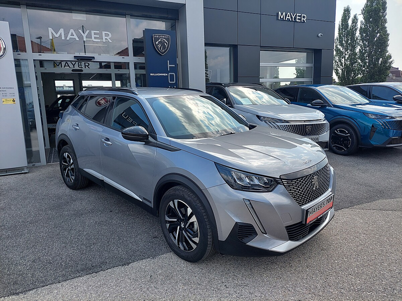 Peugeot 2008 PureTech 130 S&S Allure Pack EAT8 — photo 3