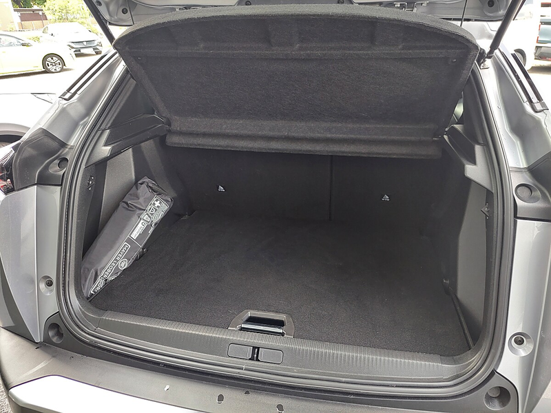 Peugeot 2008 PureTech 130 S&S Allure Pack EAT8 — photo 7