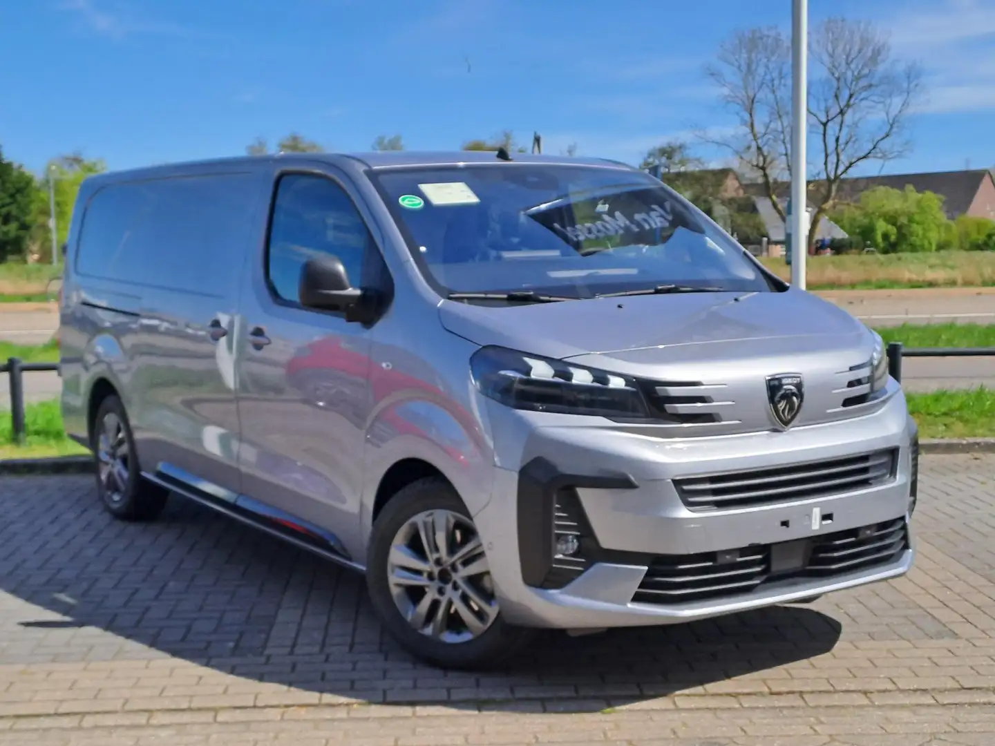 Peugeot e-Expert EV L3 75 kWh | DIRECT LEVERBAAR | NAVI | CARPLAY | srebrna - 2