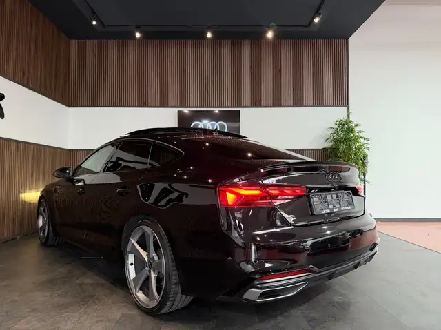 Audi A5 view 4