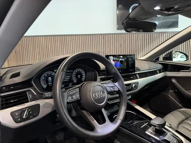 Audi A5 view 7