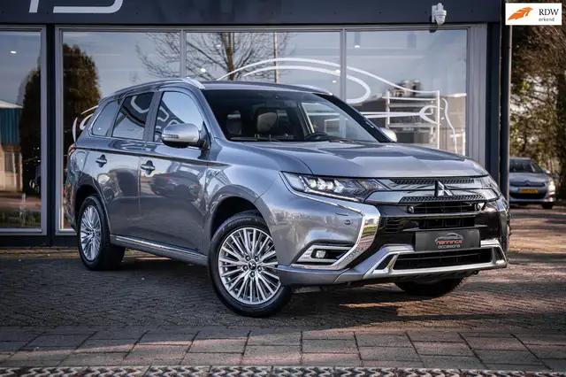 Mitsubishi Outlander 2.4 PHEV S-Edition|Trekh|LED|Dab|Cruise|Stoel/Stuu