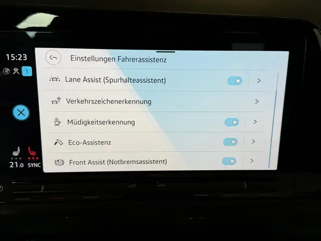 Volkswagen Golf view 25