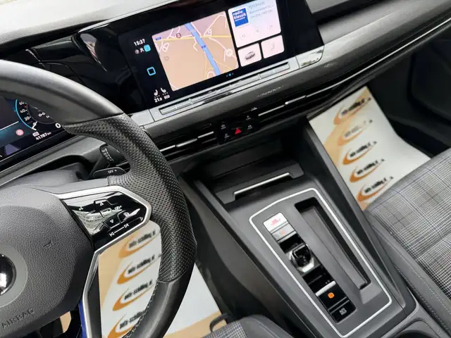 Volkswagen Golf view 11
