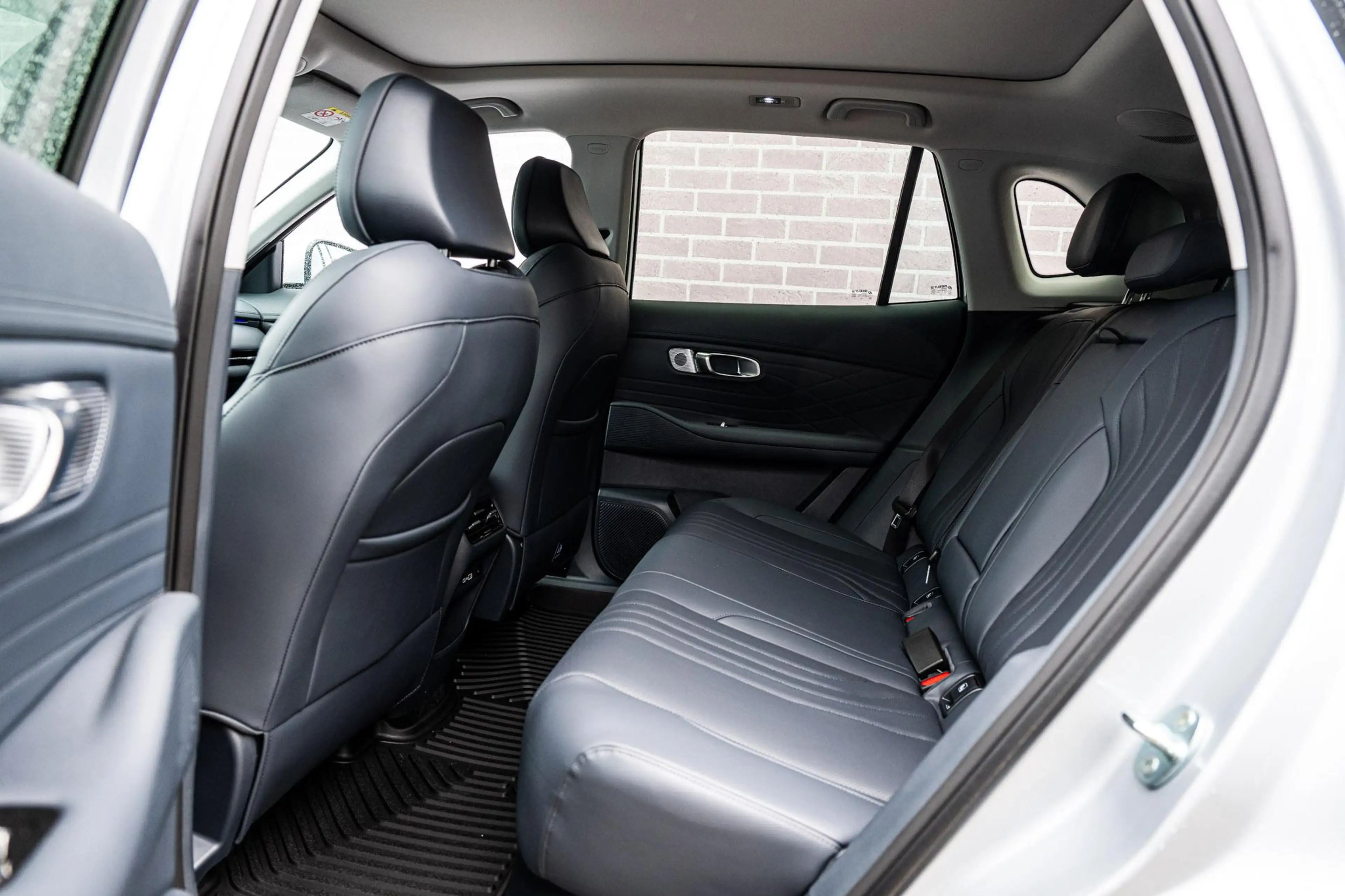 Geely Starray EM-i 1.5 Max+ | 136km Elektrisch bereik | Ventilatie- e — photo 8