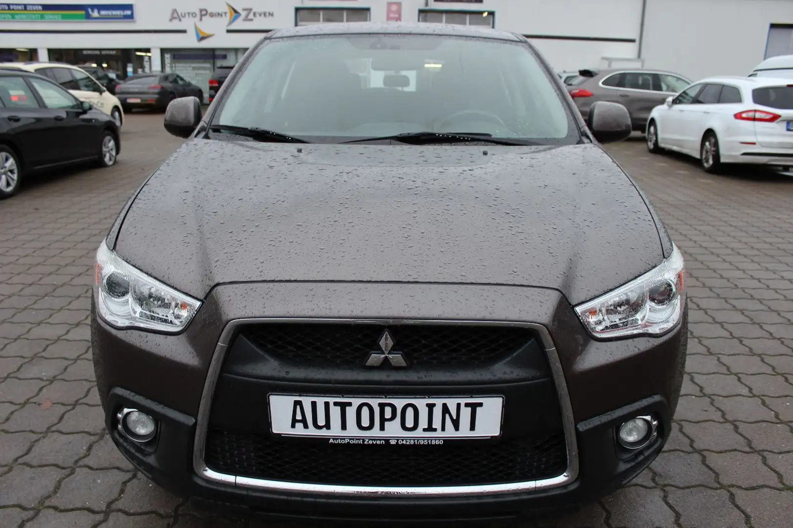 Mitsubishi ASX Invite 4WD Braun - 2