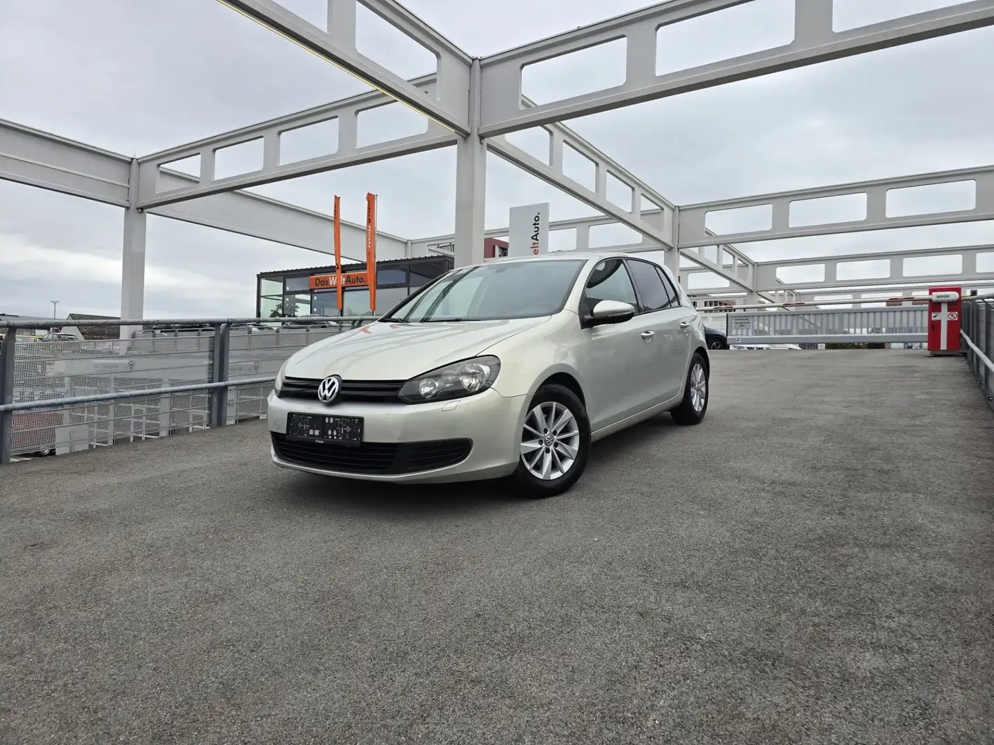 Volkswagen Golf Comfortline 1,4 - 2