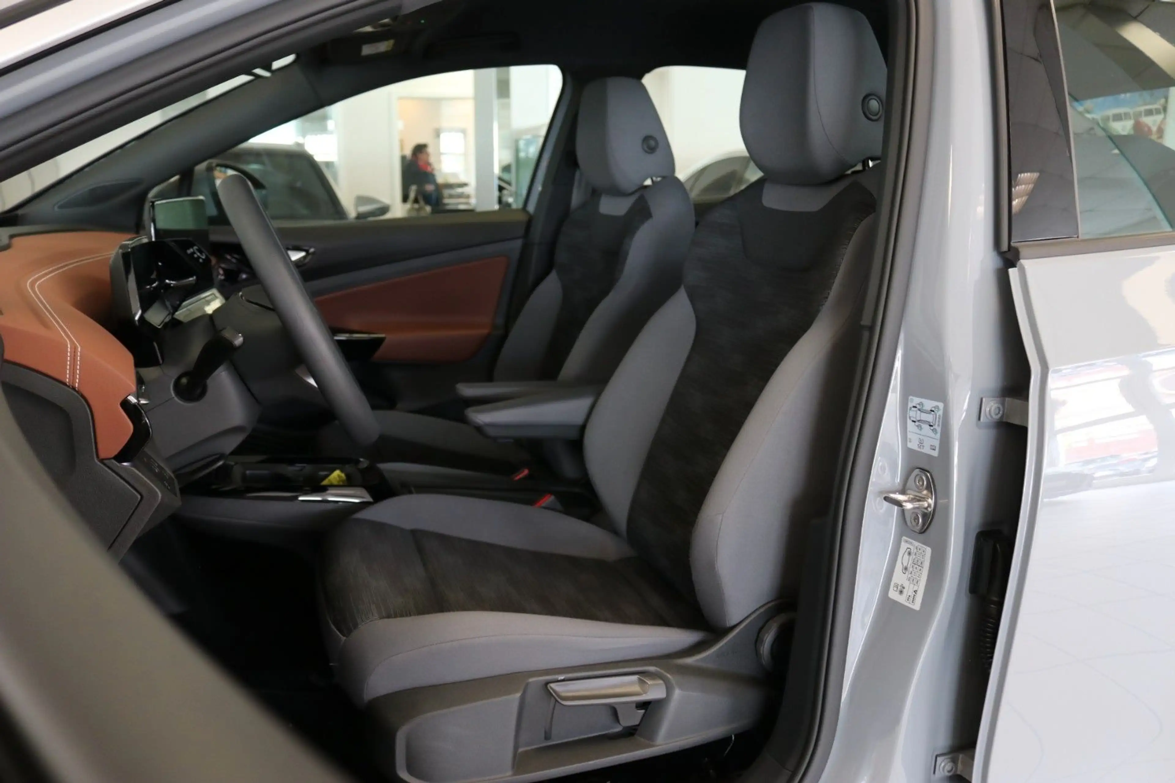 Volkswagen ID.5 Pro 128 kW AHK ACC PDC Lane Assistent STHZ — photo 14