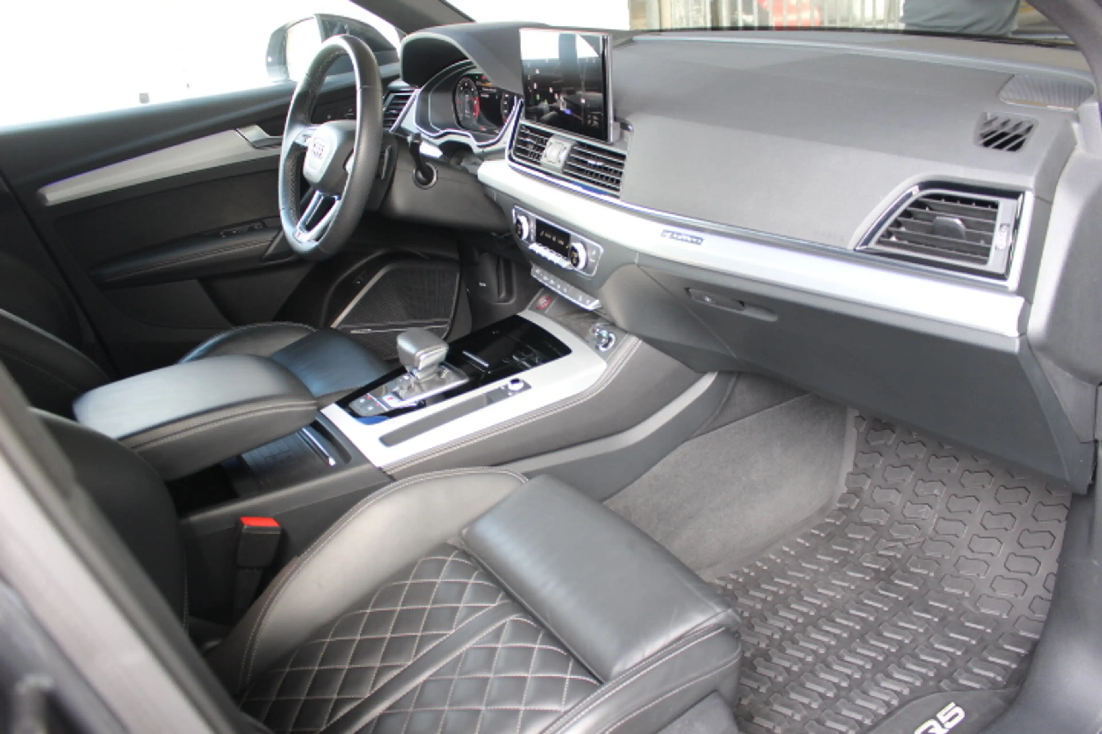 Audi SQ5 SQ5 3.0 TDi V6 Quattro SQ5 Plus Tiptronic — photo 6