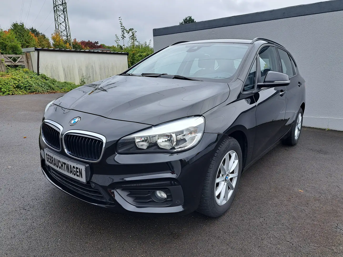 BMW 218 218i Active Tourer Advantage*Navi*SHZ*ATM-19Tkm Schwarz - 1
