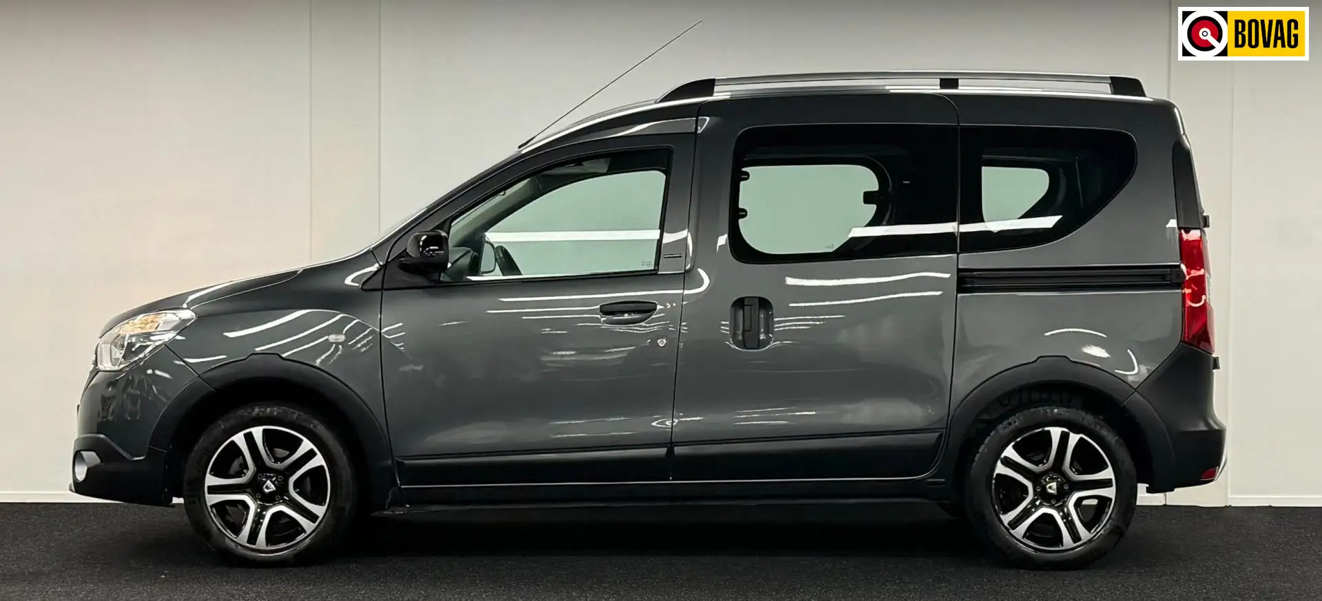Dacia Dokker 1.2 TCe S&S Lauréate*DealerOh*Camera*Navi*CruiseCo Grijs - 1