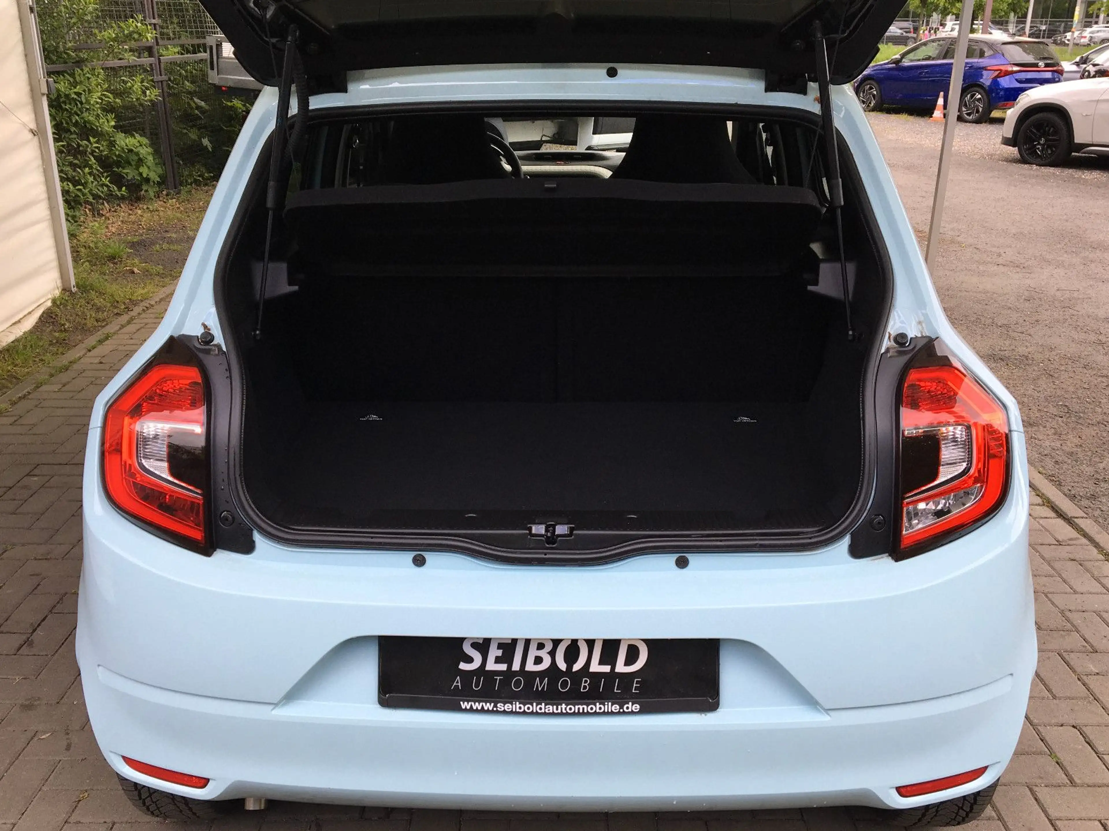 Renault Twingo 1.0 Equilibre/1.H/3TKM/Klimatr/Temp/DAB — photo 8