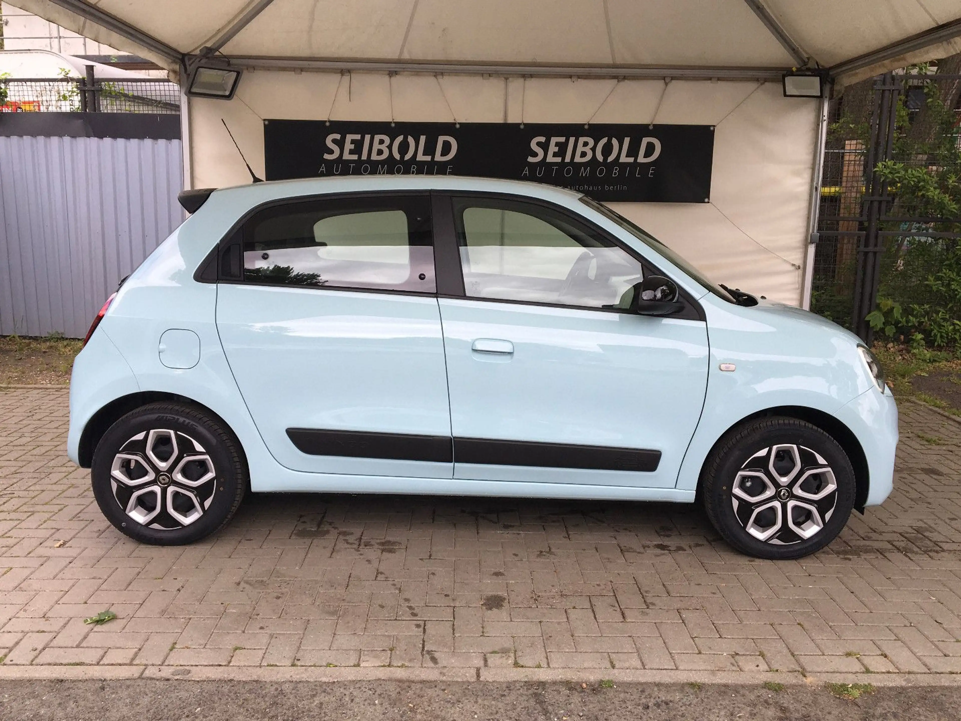 Renault Twingo 1.0 Equilibre/1.H/3TKM/Klimatr/Temp/DAB — photo 4