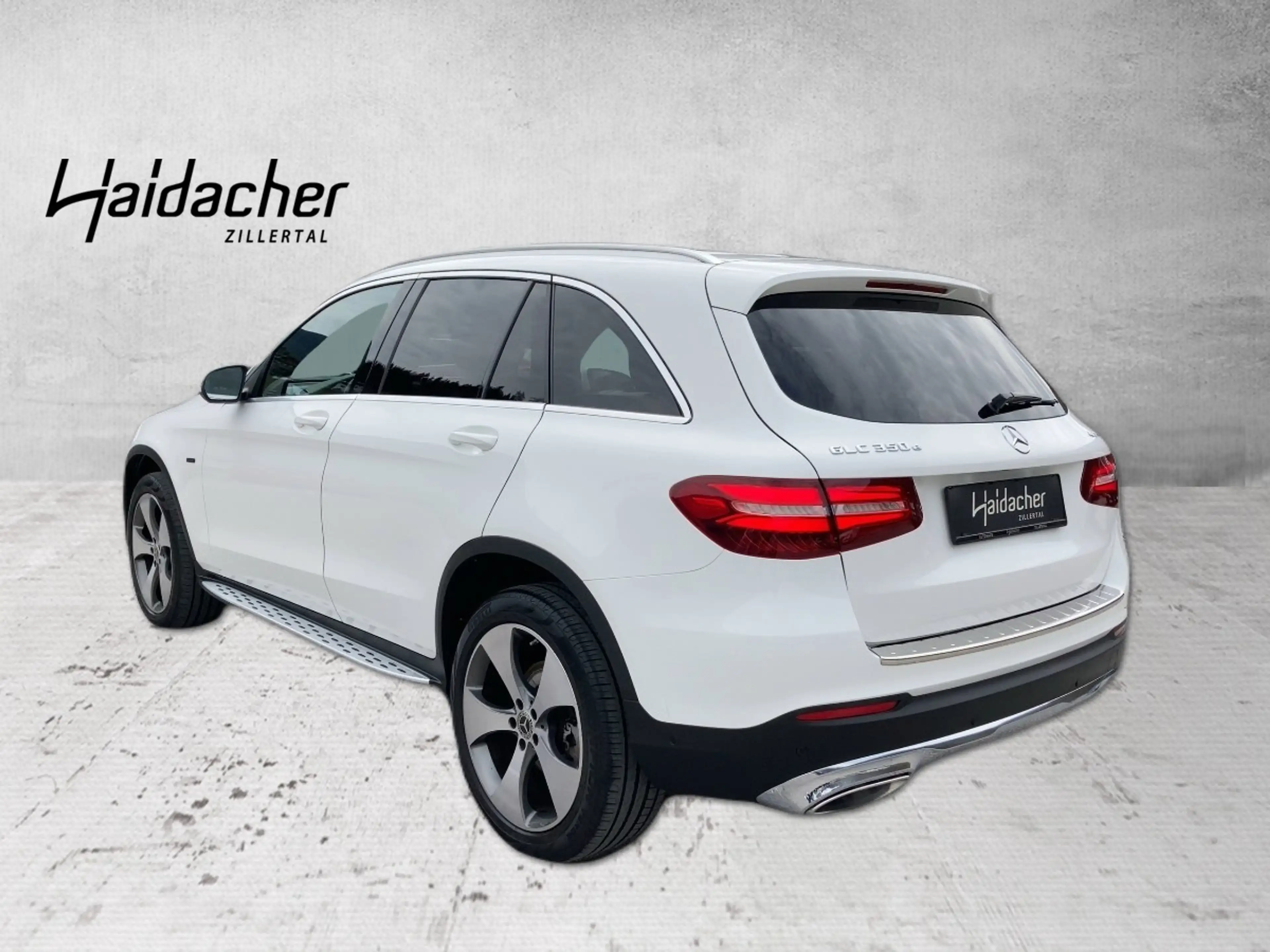 Mercedes-Benz GLC 350 e 4MATIC RKam PTS Shz Ambi LED Klima — photo 5