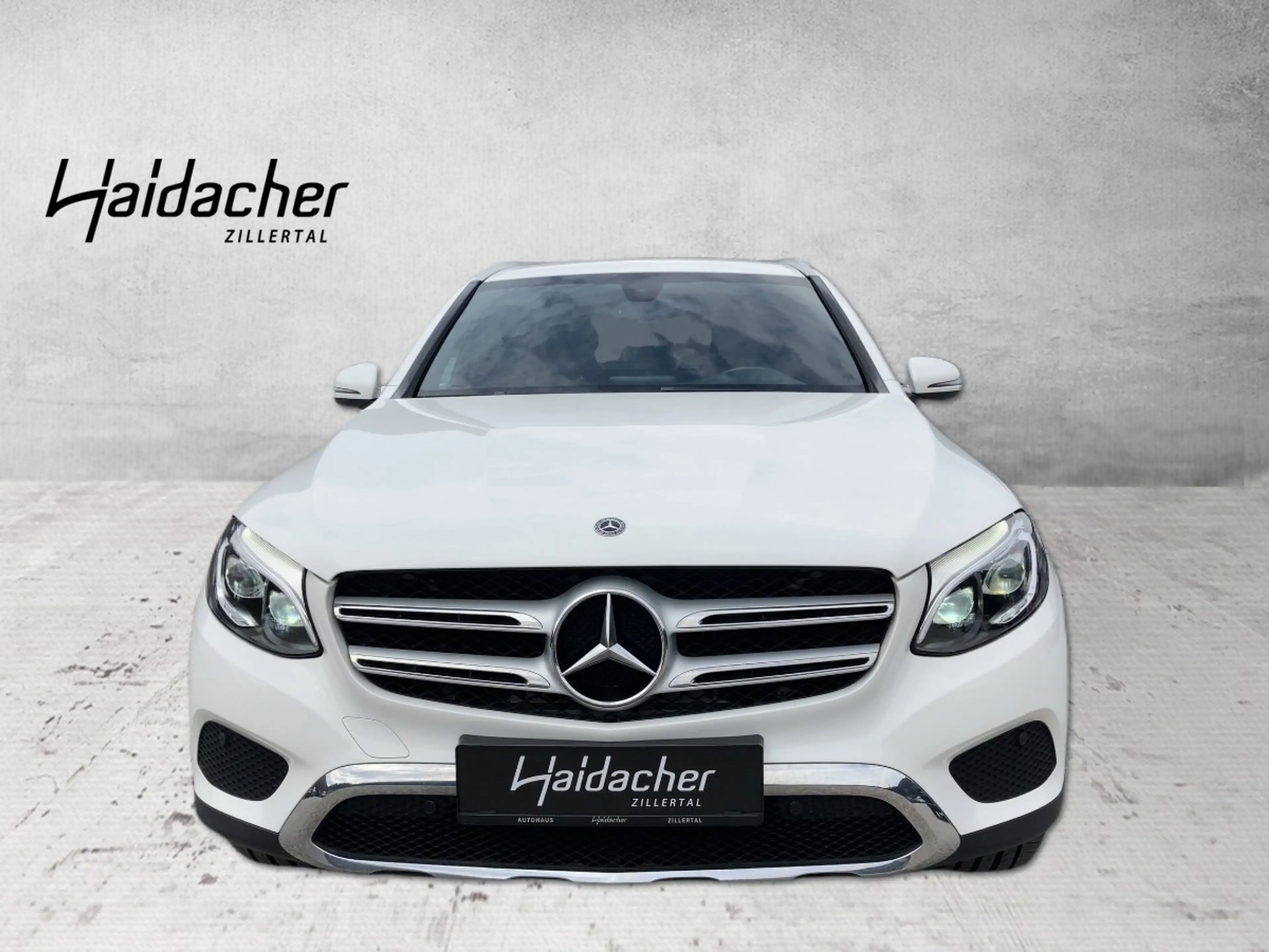 Mercedes-Benz GLC 350 e 4MATIC RKam PTS Shz Ambi LED Klima — photo 3