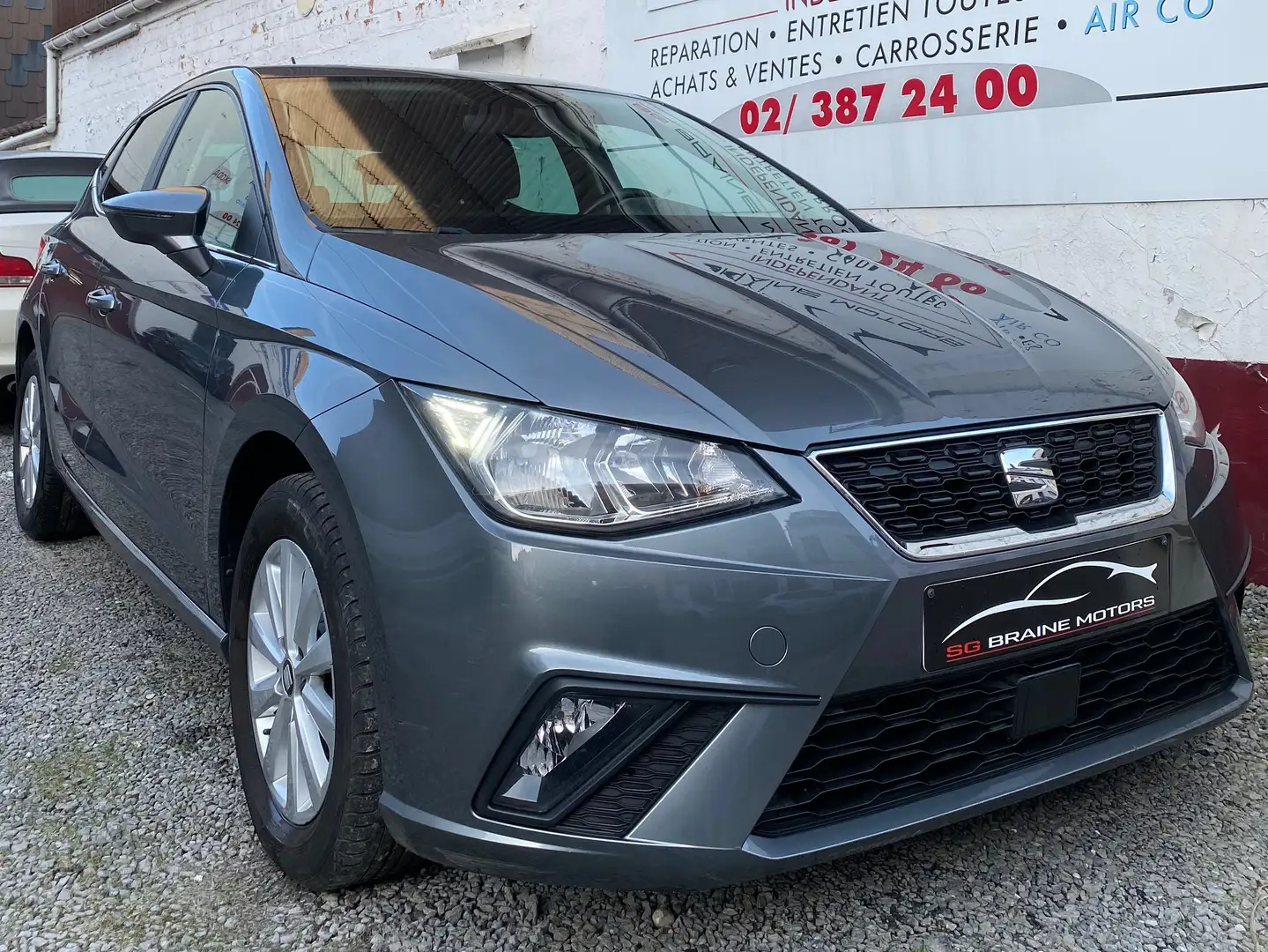 SEAT Ibiza 1.0 mpi Grijs - 1