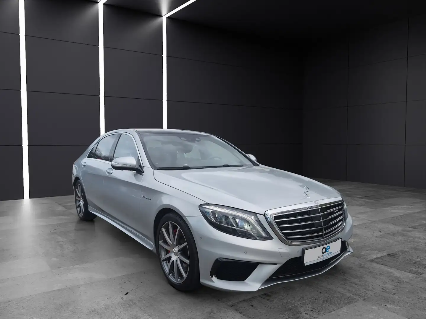 Mercedes-Benz S 63 AMG Lang 4M*Pano*360°*Exklusiv*Distro*StHz* Stříbrná - 2
