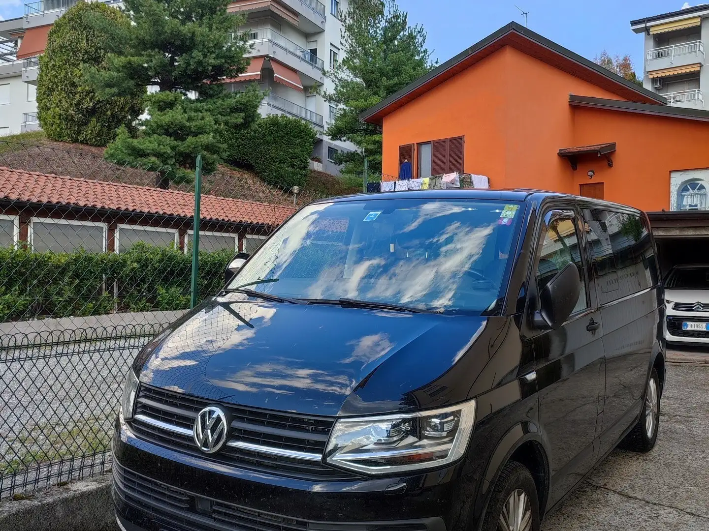 Volkswagen T6 Multivan 2.0 tdi Space 150cv dsg Чорний - 1