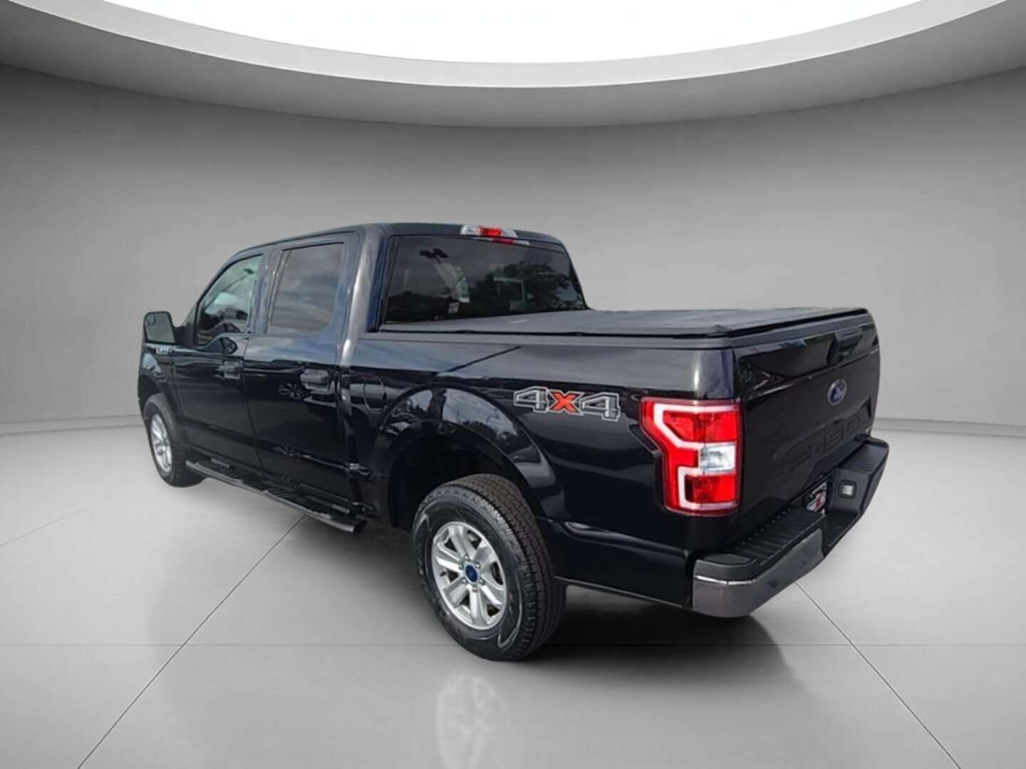 2019 Ford F-150 XL 4WD SuperCrew 5.5' Box — снимка 1