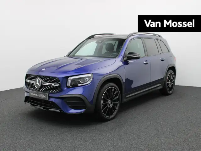 Mercedes-Benz GLB 180 AMG Line + LEDER + PANORAMISCH DAK + MULTIBEAM LED