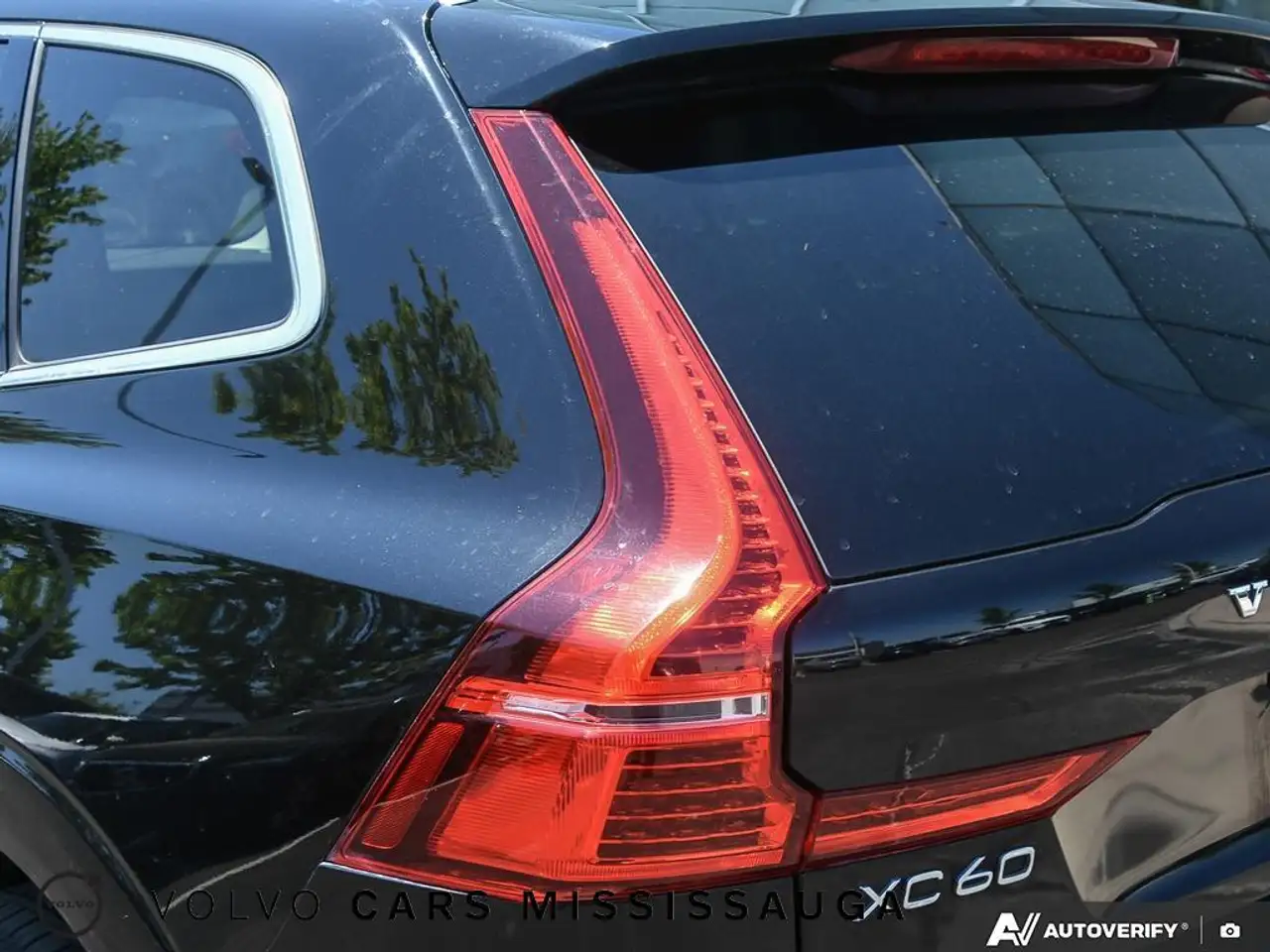 Volvo XC60 снимка Volvo XC60