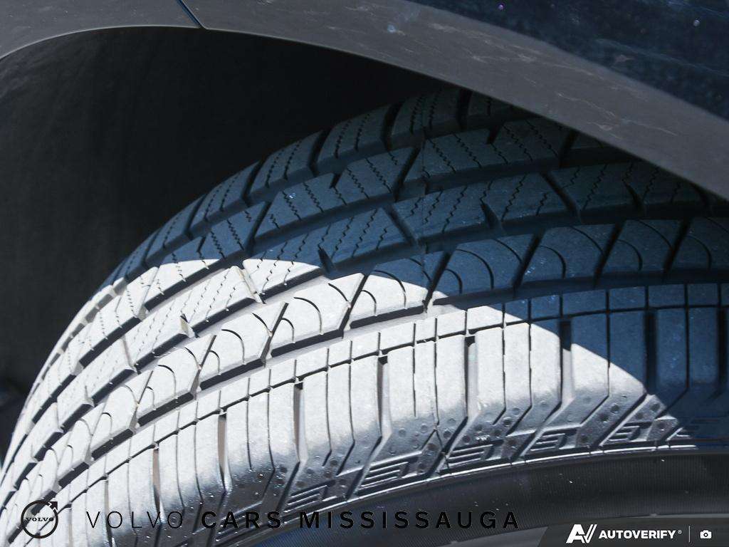 2021 Volvo XC60 Inscription Plug-In Hybrid thumb 7