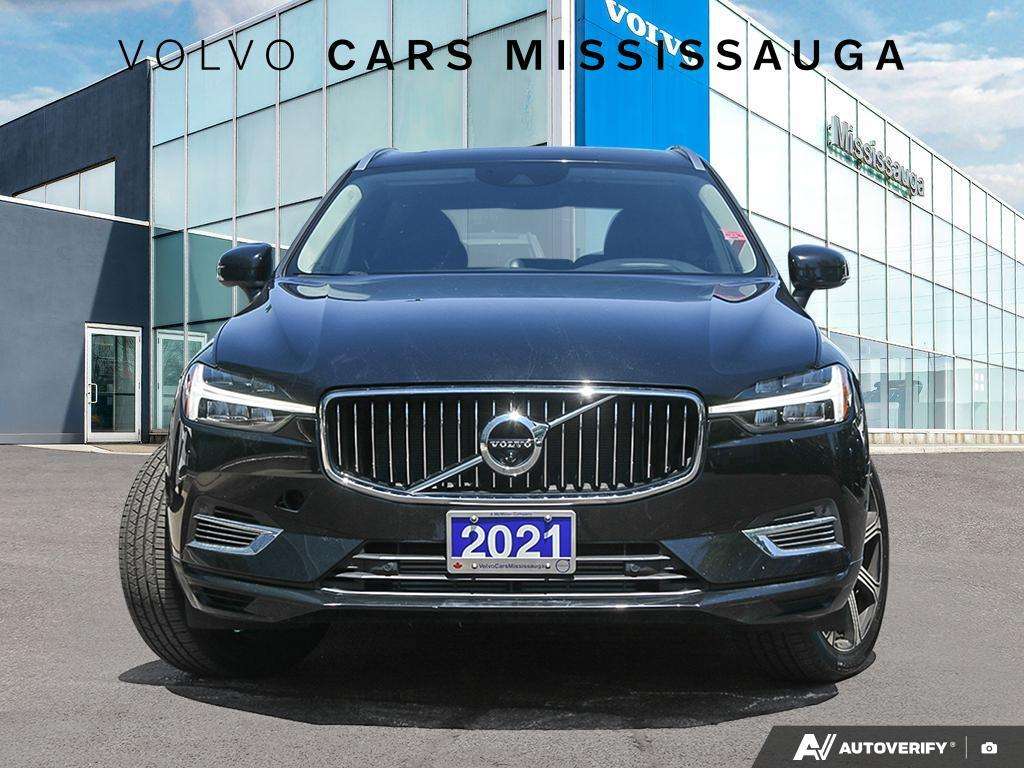 2021 Volvo XC60 Inscription Plug-In Hybrid alt 2